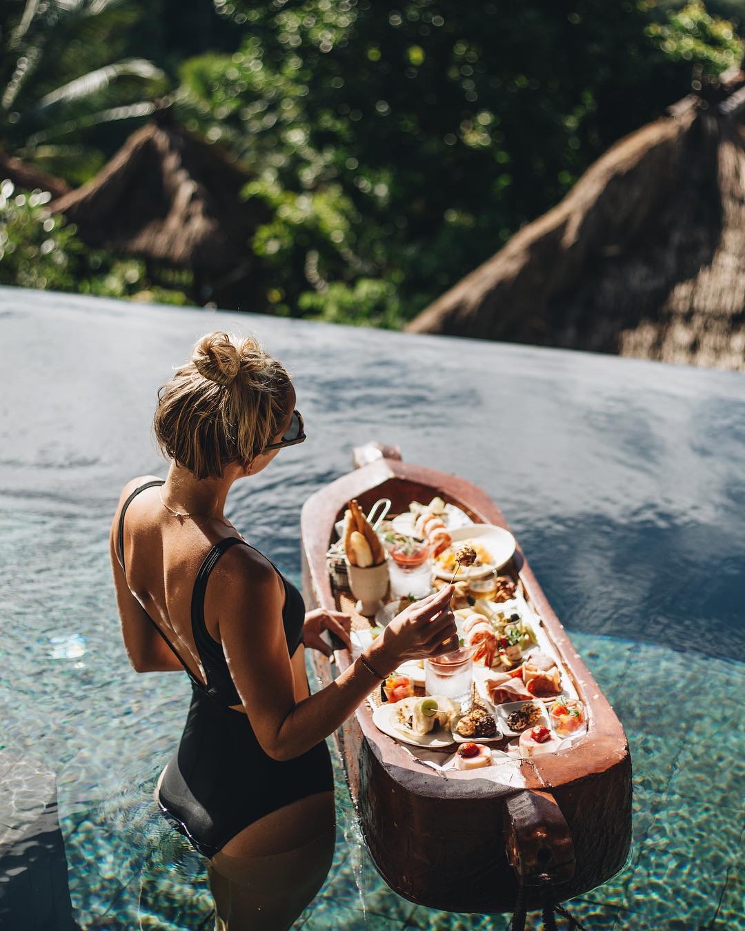 Tận hưởng chuyến du lịch bất kỳ luôn cần có mức chi phí phù hợp phải không nào? @Internet